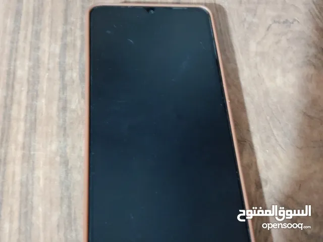 عبد الودود يبيع التليفون