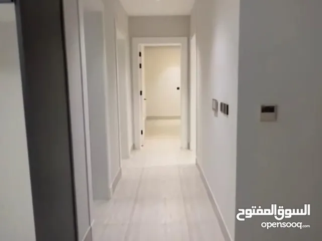 180 m2 3 Bedrooms Apartments for Rent in Al Madinah Al Jassah
