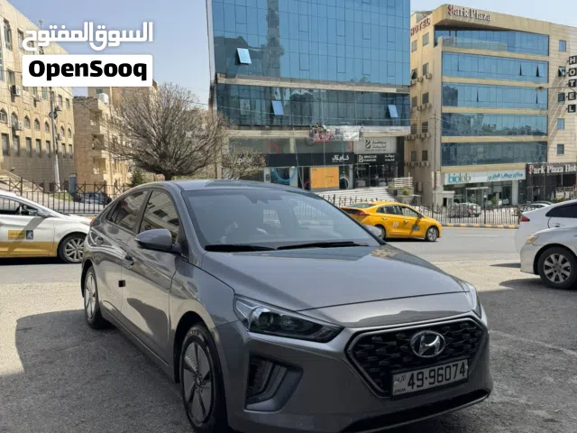 2020, هيونداي, ايونيك, Standard