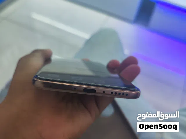 vivo v60 smooth and clean