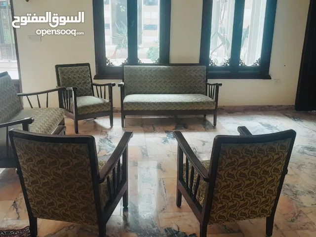 صالون كلاسيك شي موريس خشب نادر و قماش حديث