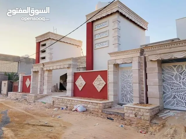 235 m2 5 Bedrooms Townhouse for Sale in Tripoli Al-Kremiah