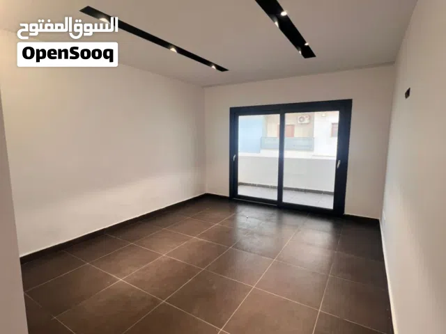 شقه. 7. نجوم. لبيع. زوايه. الدهماني 650 الف بجانب. سوق. الشظ استلام. فوزي