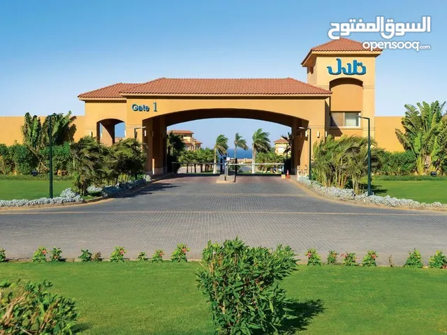 شاليهك فيو بحر في العين السخنة قرية تلال من شركة رؤية للتطوير العقاري