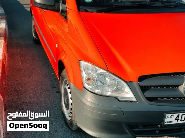 2012 مرسيدس بنز الفئة-V V 220