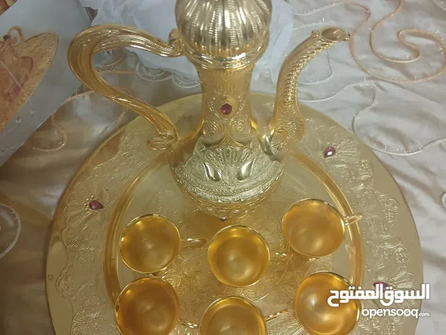 دلة قهوة وفناجيل ذهبية للزينه وارد الخليج