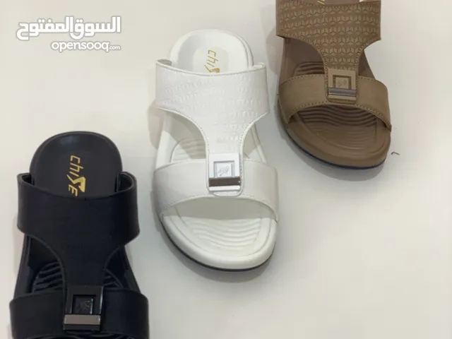 شنط نسائية واحذيه نسائية واطفال ورجاليه بسعر خيالي