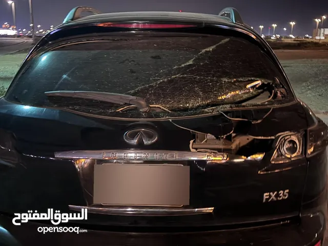 سيا انفنتي اف اكس 35 موديل 2008 بحادث صغير