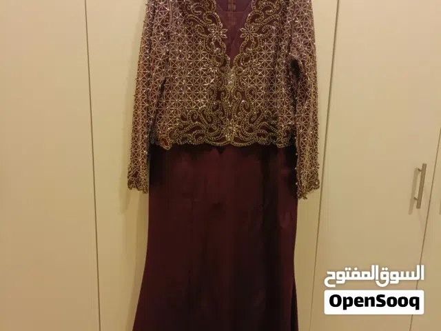 فستان سهرة ستاتي قياس كبير يلبس وزن 95 ل 110