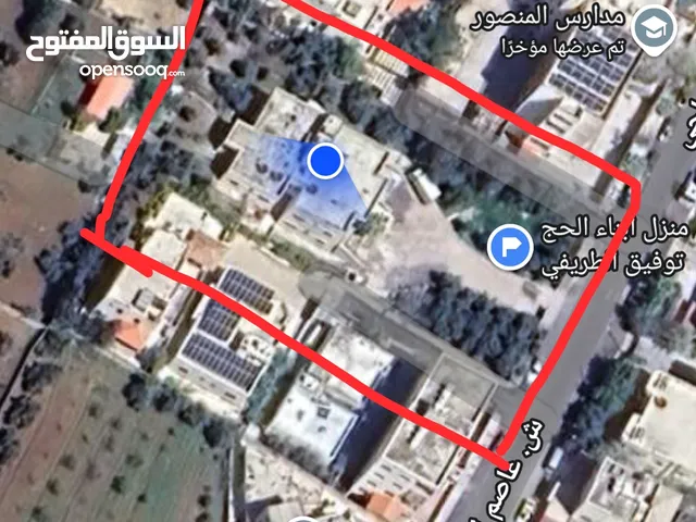 قطعه ارض في البنيات مساحه 2349 م2 عليها عماره طابقين 4 شقق
