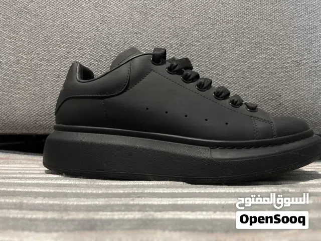 حذاء alexander mcqueen