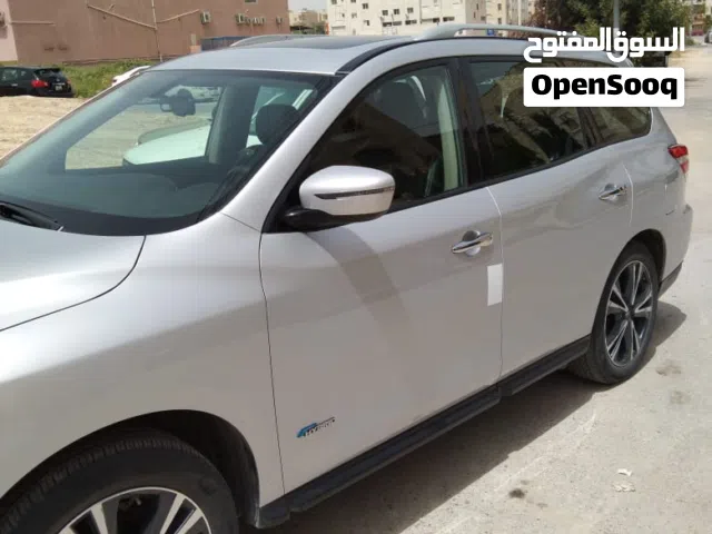 2018, نيسان, باثفايندر, SV
