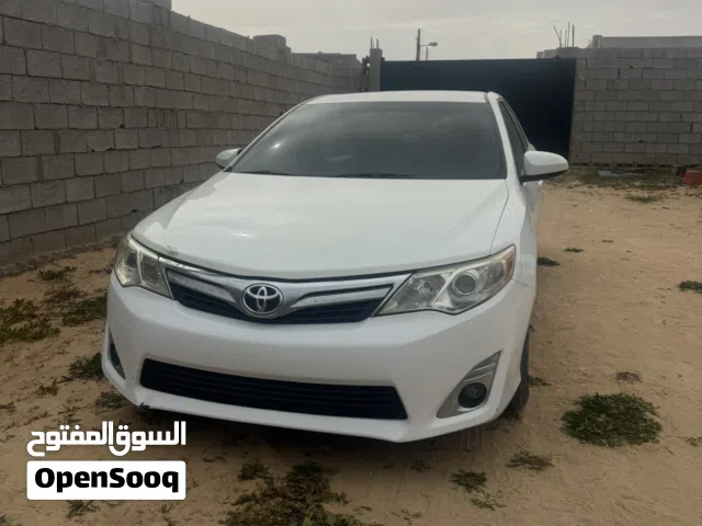 تيوتا كامري2014 شهر8 استراد أمريكي جمرك سياره خاليه من ابسط العيوب