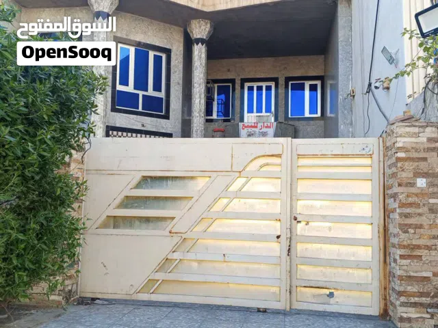 بيت للبيع مساحة 250 متر  واجهة 12.5 نزال 20 الموقع مميز جدا  قرب مول الحامد 4 نوم للبيع فرز او كامل