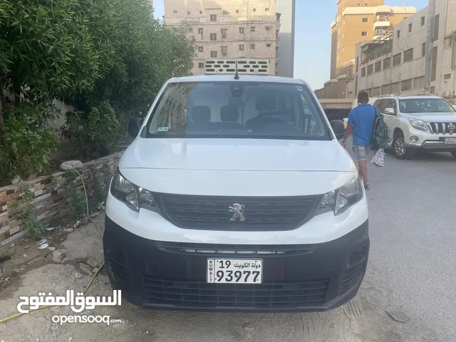Used Peugeot Partner in Kuwait City