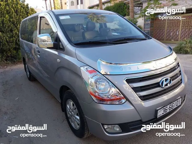 Bus - Van Hyundai in Amman