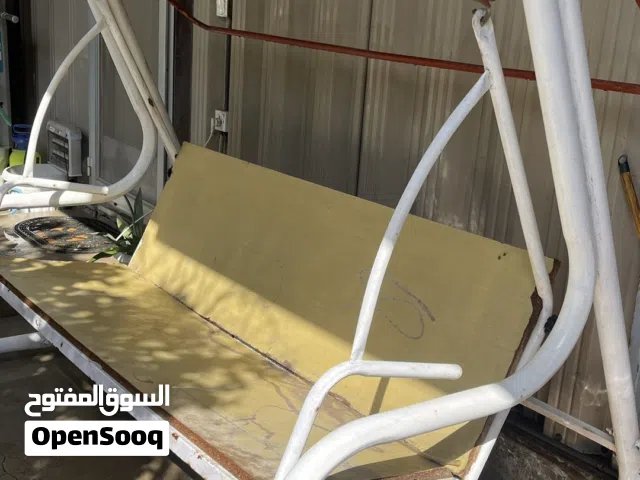 مرجوحه حديقه مرتبه وقويه وياها مقعد اسفنج