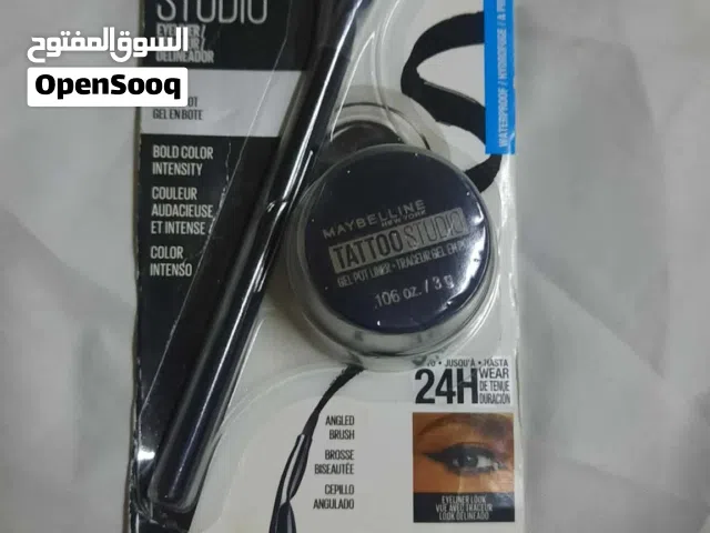 ايلاينر من ميبيلين ومسكارا من لوريال