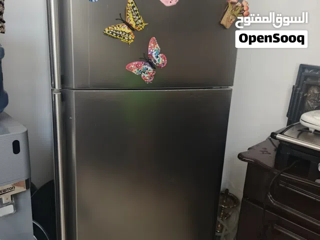 ثلاجه شارب نضيفة جدا استعمال بسيط