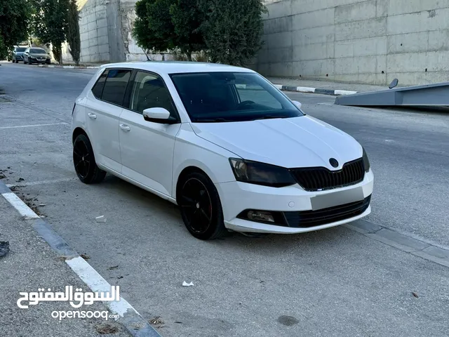 سكودا فابيا بالرخصة 2015 فحص نخب النخب عداد قليل اصل برايفت بسعر حرق