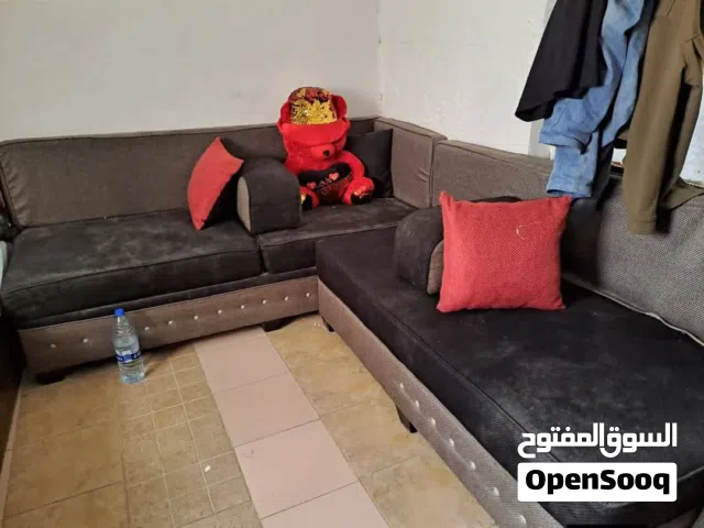 كنب تفصيل خشب سويد 7مقاعد في صندوق تخزين بس بدو غسيل موقع عمان الوحدات كلفني 700دينار  سعر مغري