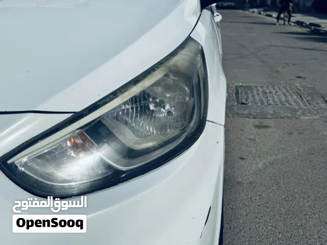 هيونداي اكسنت موديل : 2015 محرك : 1600 كير ومحرك بحاله جيده تبريد تدفئه بحاله ممتازه بيها مجال بسيط