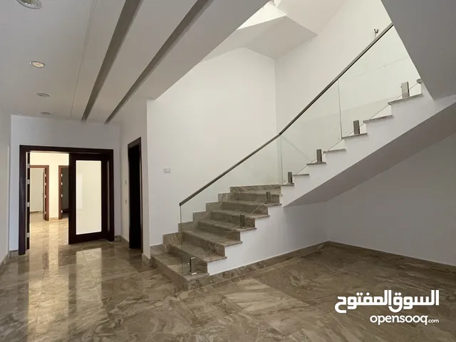 650 m2 More than 6 bedrooms Villa for Sale in Tripoli Ain Zara