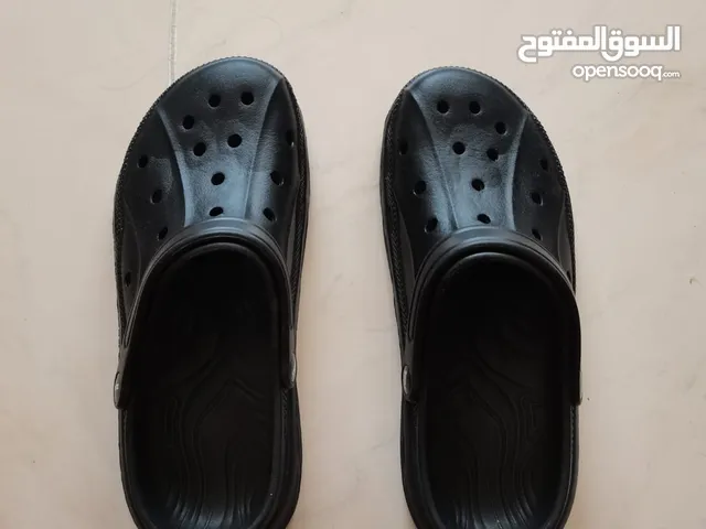 45 Slippers & Flip flops in Al Ain