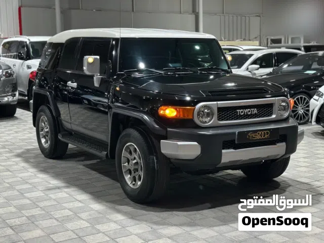 Fj Cruiser موديل 2011 ماشي  344.000 km