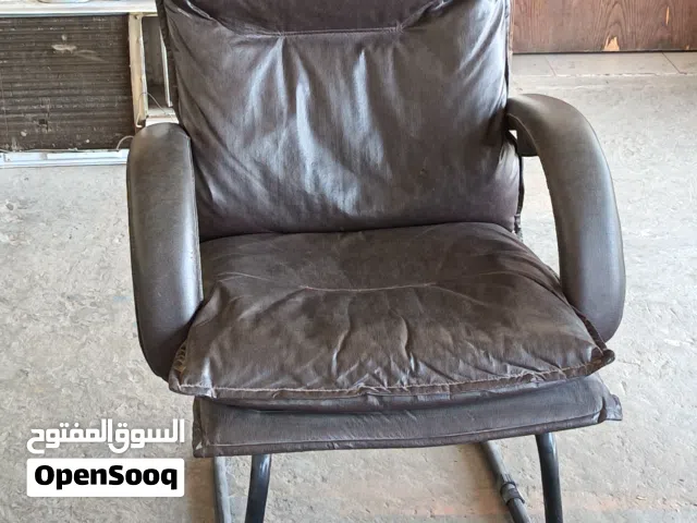 أثاث مكتبي مستعمل