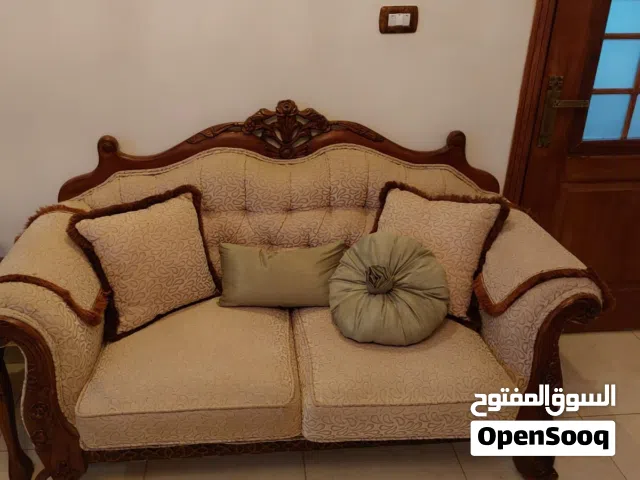 اثاث للبيع، اقرأ الوصف