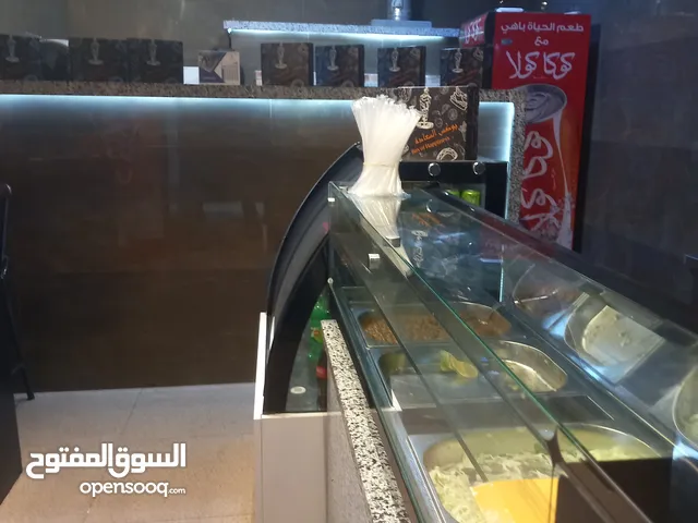 ايجار مطعم  مشوي وشاورما  ومطعم اكل  شعبي. باجنيد بعض مكان بسفي...