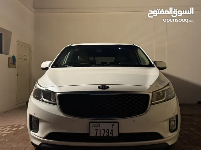 كيا سيدونا 2017 للبيع