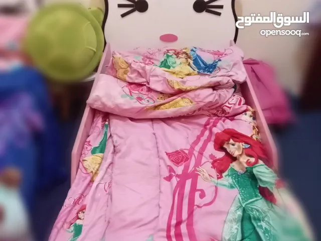 للبيع سرير اطفال  عدد3