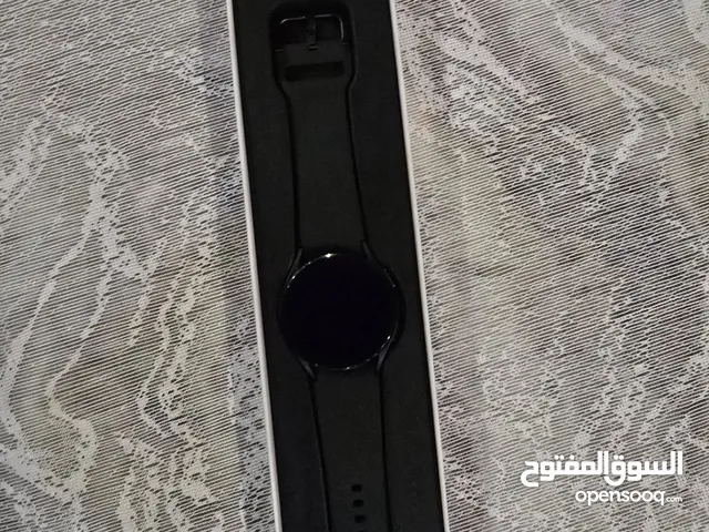 ساعة سامسونج 40mm استعمال خفيف حالة ممتااازة