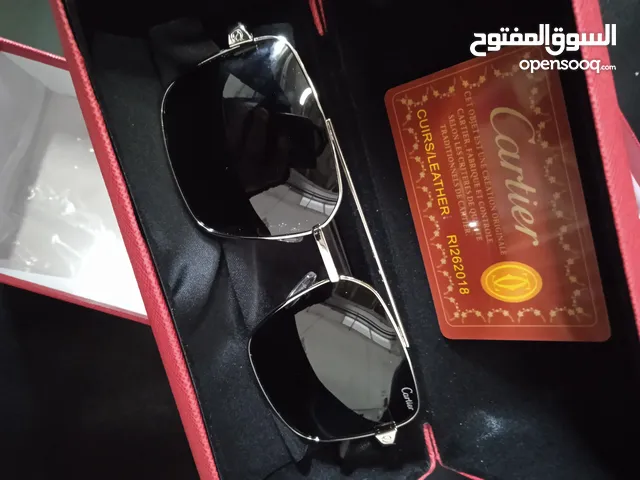 نظارات شمسية من نوع Cartier