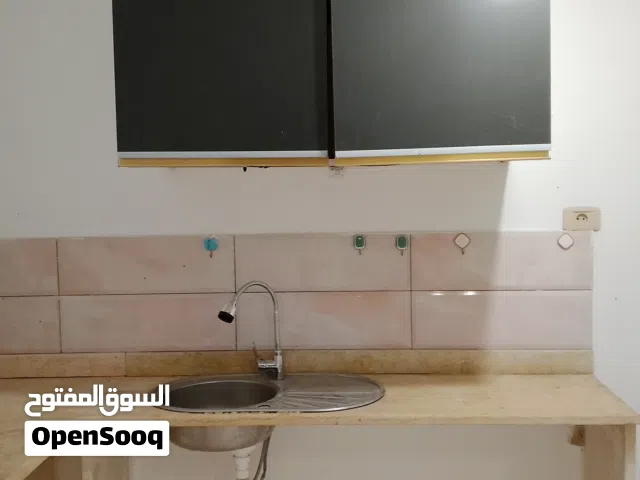 ستيديو الاجار في عين زارة طريق المشتل