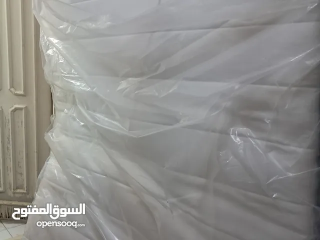 أريد بيع 2 مرتبة ايكيا نفسها مثل الجديدة180×200