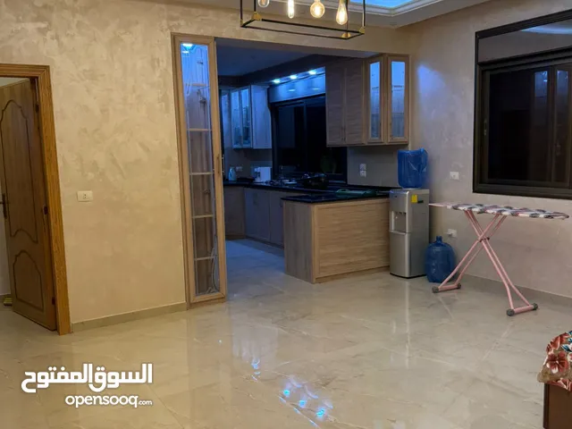 295 m2 4 Bedrooms Apartments for Sale in Zarqa Shomer