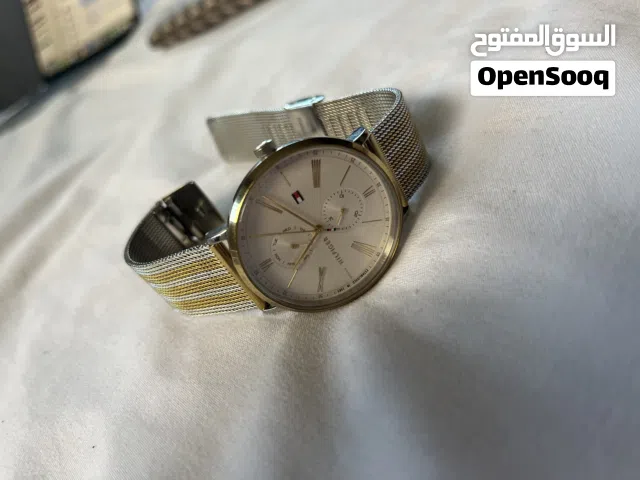 Tommy Hilfiger Original Women’s Watch 1782074 – Two-Tone Silver & Gold – Excellent Condition.