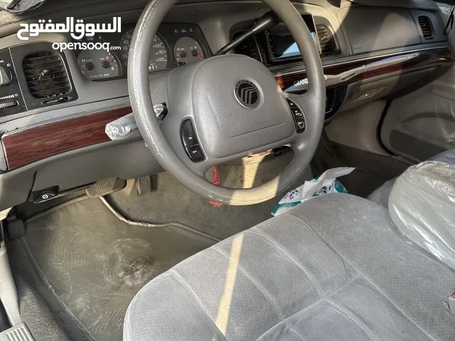 للبيع فورد ماركيز 2004 مجدد 2008 وارد أمريكي تم تبديل بوشات و بلكات كراسي مكينة و كرسي قير