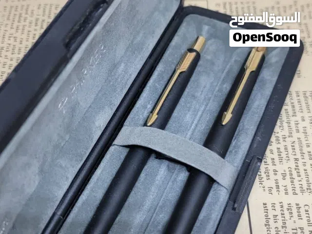 سيت باركر كلاسك امريكي غير مستخدم نهائيا و بالعلبة الاصلية