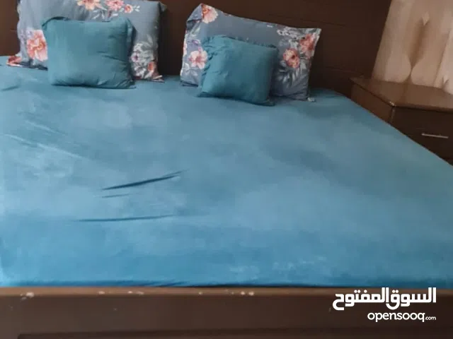 Bedroom set bahrani Wood