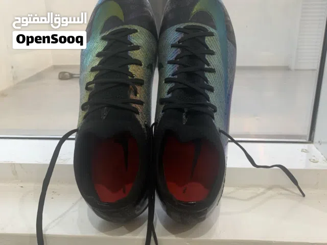 حذاء نايك مستعمل