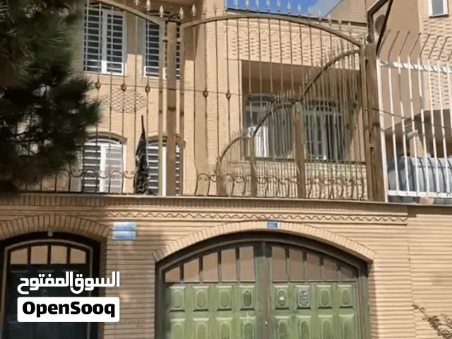 180 m2 5 Bedrooms Townhouse for Sale in Kuwait City Dasma