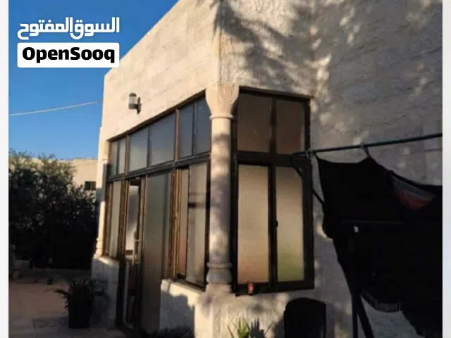 250 m2 4 Bedrooms Townhouse for Sale in Madaba Madaba Center