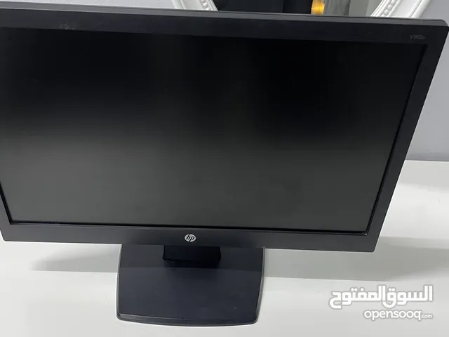 18.5" HP monitors for sale  in Al Batinah