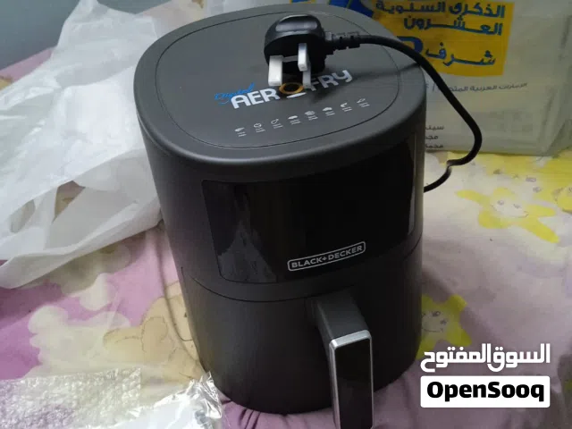 air fryer new, neat and clean.