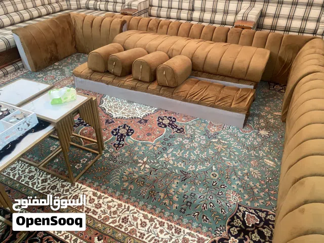 كنب ظهر زاويتين مع 5 وصلات و 4 مراكي 300 ريال