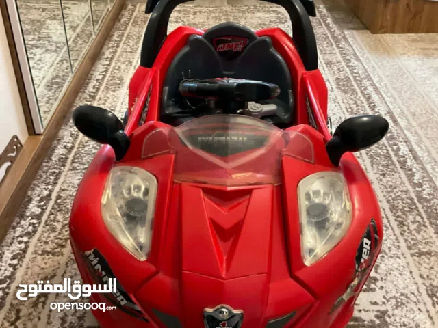 سياره اطفال معها ريموت وشحن